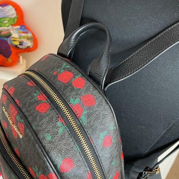 °｡⋆♡ Michael Kors Backpack & Passport Holder Set (HB-2) - Picture 6 of 14